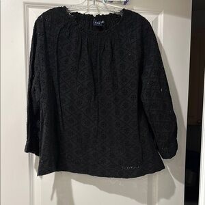 Gap Women's Eyelet  Black Top Size XL